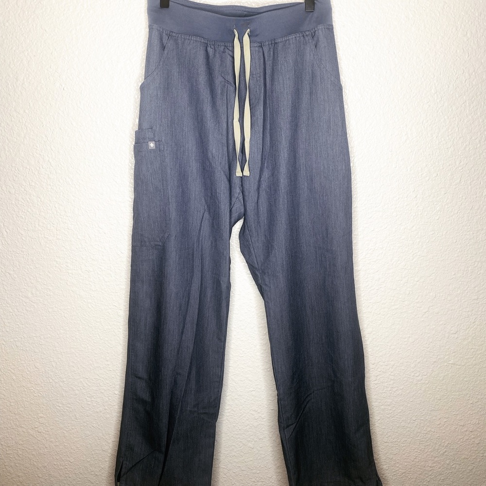 Figs Kade in Heather Denim Chambray Scrub pants
